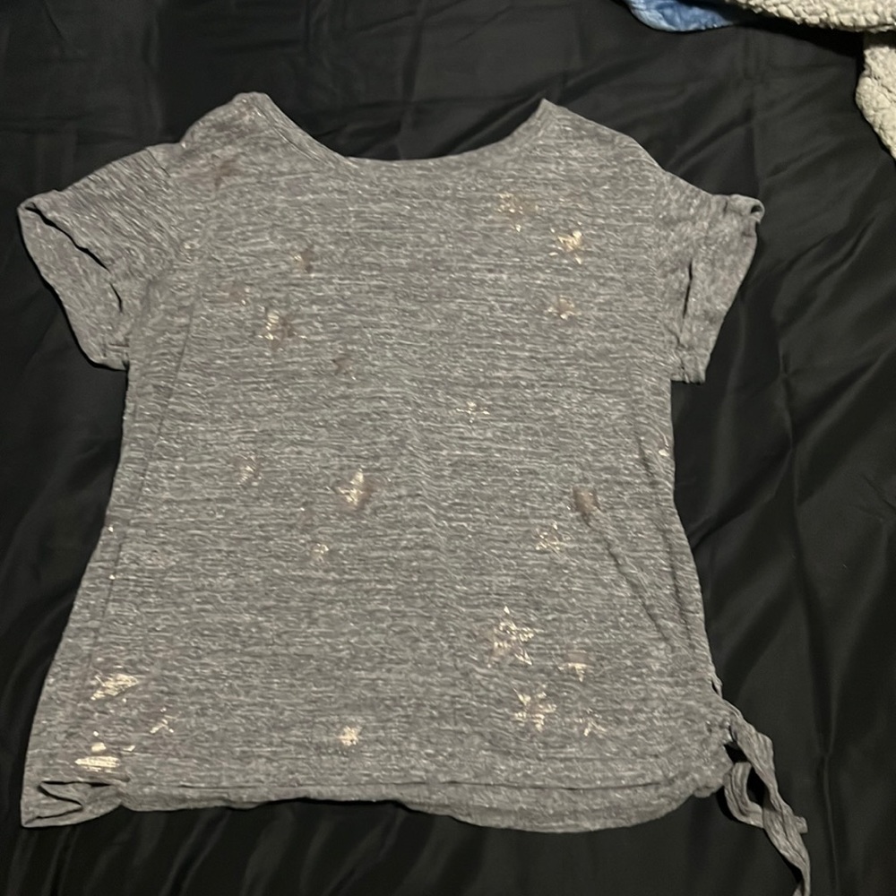 Grey tee with silver stars